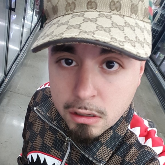 🔥Best Urban CLOTHING 🔥 - Picture 2 of 7